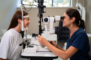 How Long Between Cataract Surgery On Each Eye? A Useful Guide For Every Patient